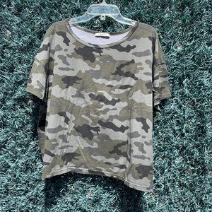 Camo short sleeve tee